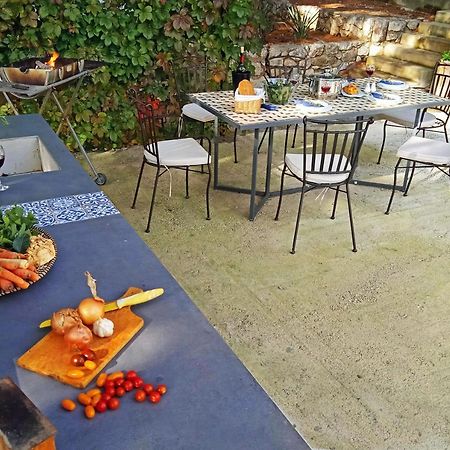 Quercus Apartment Stara Baška Esterno foto