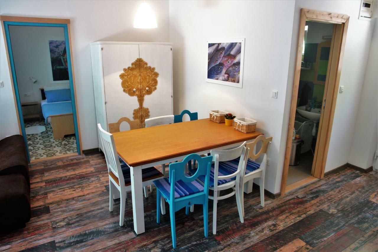 Quercus Apartment Stara Baška Esterno foto