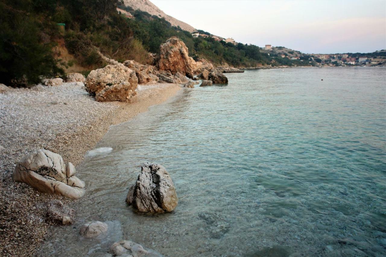 Quercus Apartment Stara Baška Esterno foto