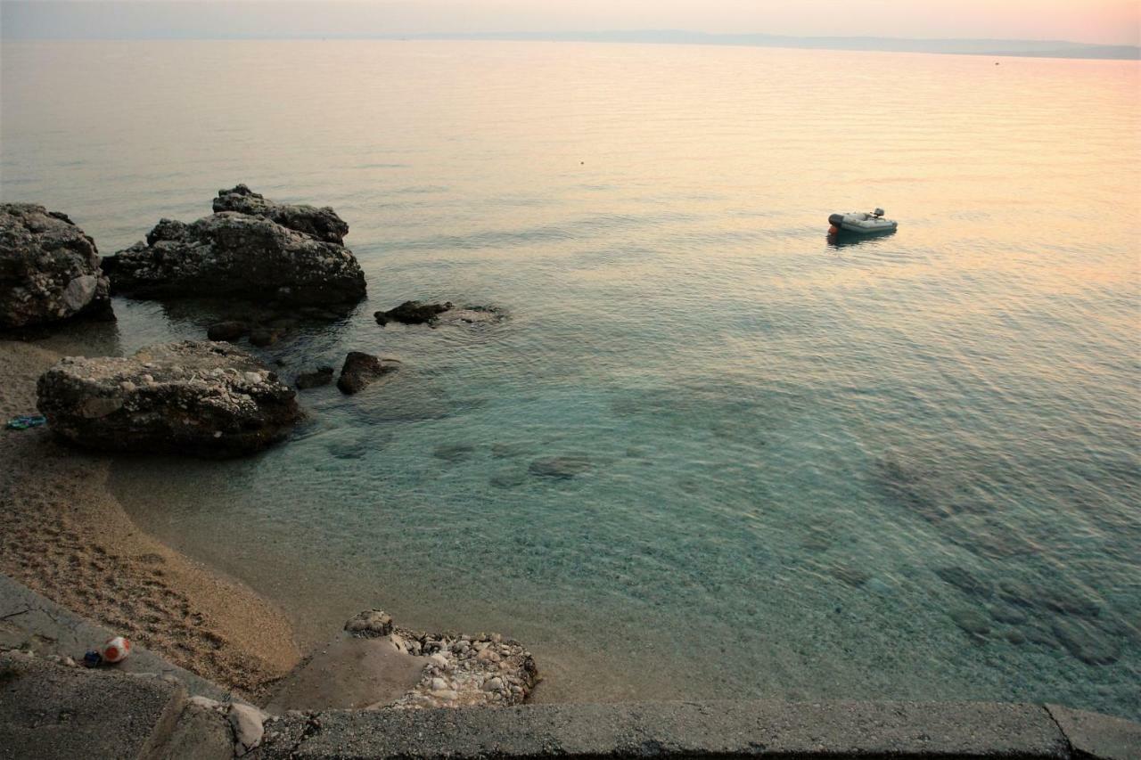Quercus Apartment Stara Baška Esterno foto